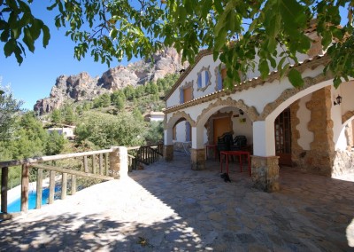 Casas rurales en Yeste Albacete con piscina Los Olivos  15